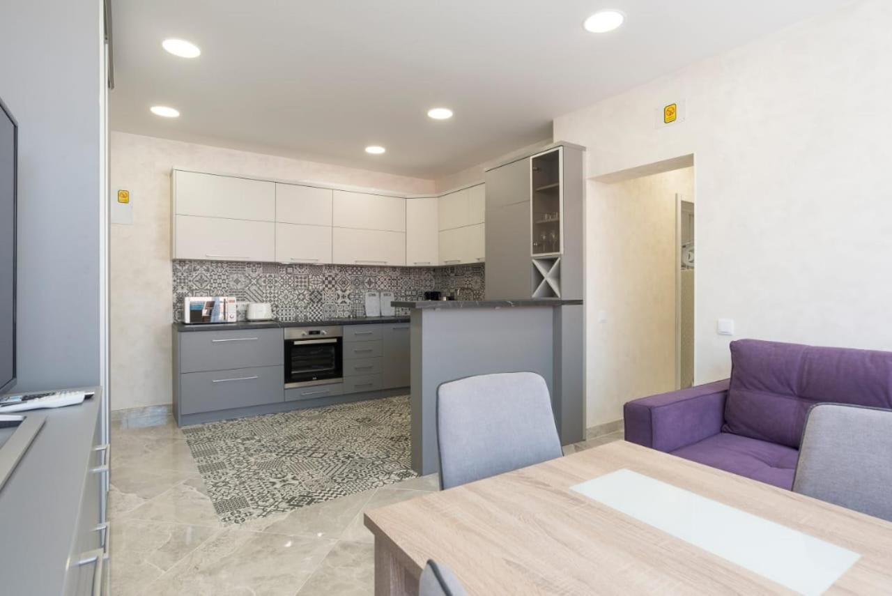 Dream House Rooms Malaga - Habitacion En El Apartemento Málaga Exterior foto