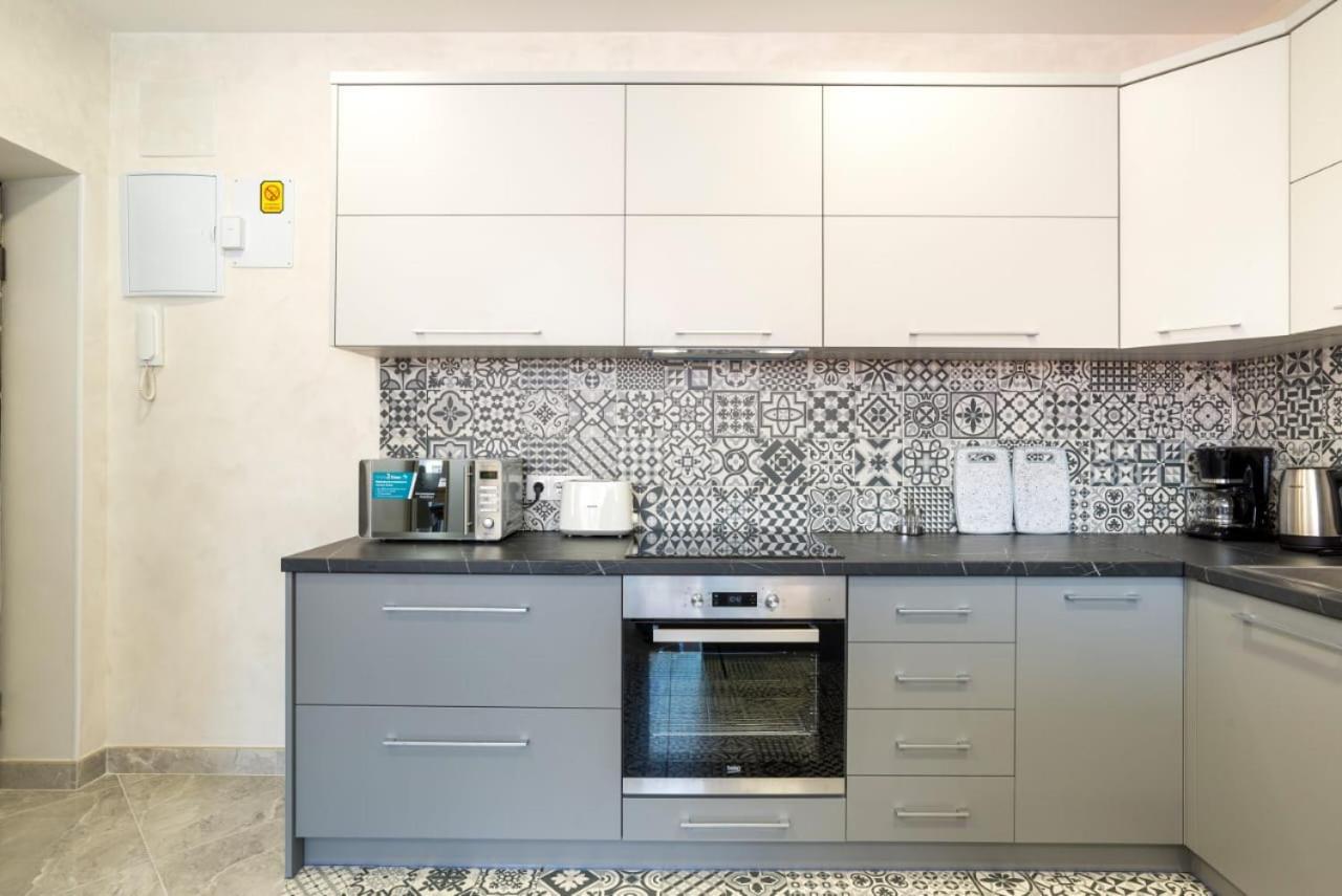 Dream House Rooms Malaga - Habitacion En El Apartemento Málaga Exterior foto